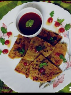 પનીર પરાઠા (Paneer Paratha recipe in Gujarati) રેસીપી મુખ્ય ફોટો