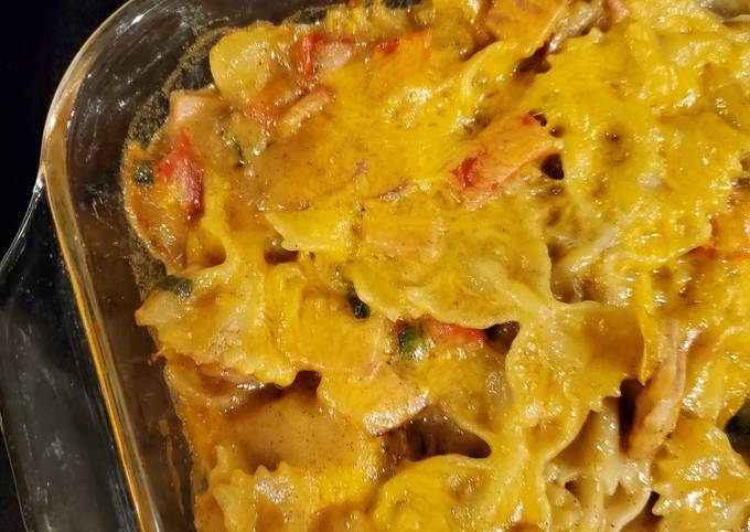 How to Prepare Quick Chili and cheddar bowtie casserole