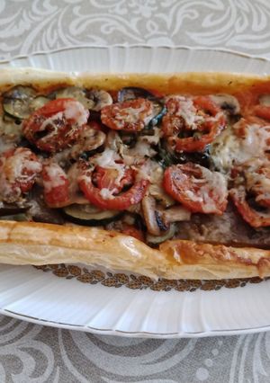 Una foto de Hojaldre relleno de verduras