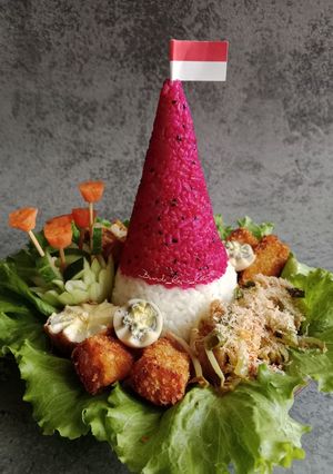 Foto resep Tumpeng Merah Putih