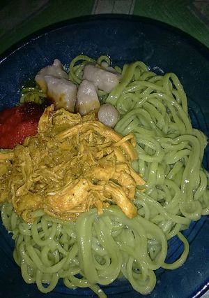 Foto resep Mie Ayam hijau Bayam hutan h