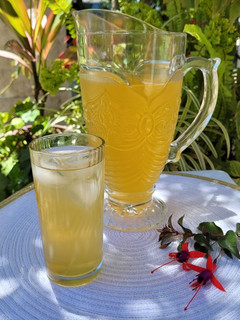 Una foto de Agua fresca de melón
