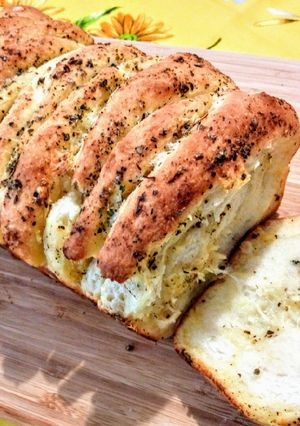 Sajtos-fűszeres fátyolkenyér recept fotója