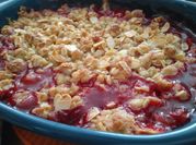Una foto de crumble de ciruela