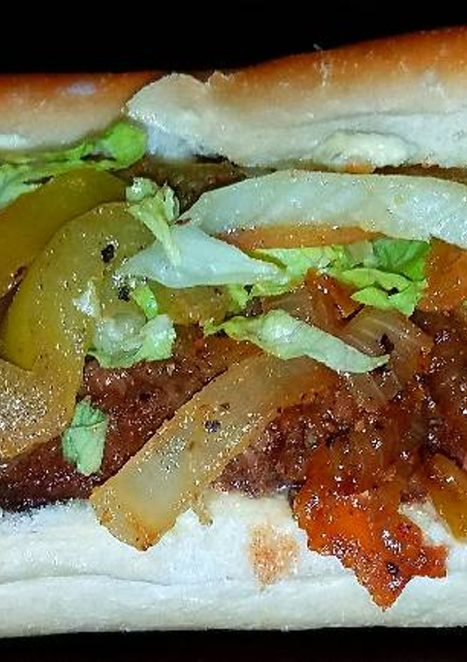 A picture of Mike's Prime Rib Po' Boys.