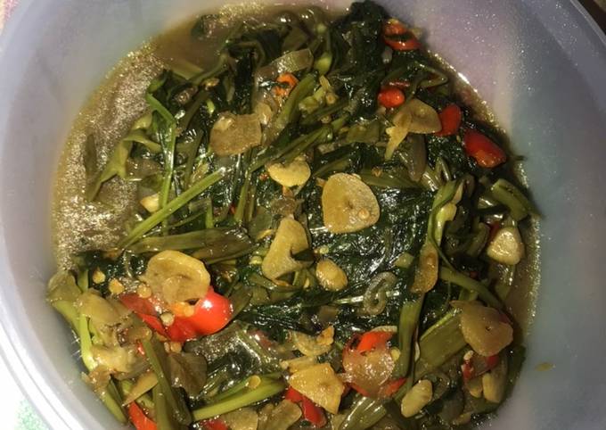Bagaimana Membuat 5. Tumis Kangkung Lezat yang Lezat
