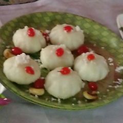 A picture of Odia Manda pitha.