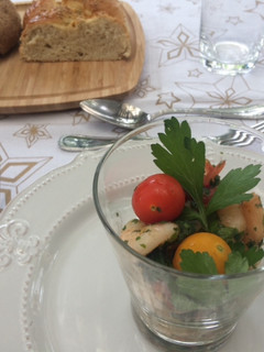 Una foto de Camarones con tomate