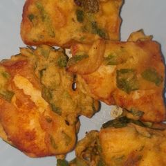 A picture of Palak paneer pakoras.