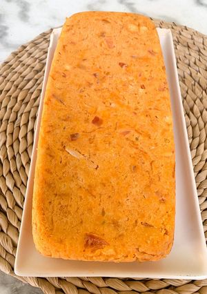 Une photo de Cake poulet tomate
