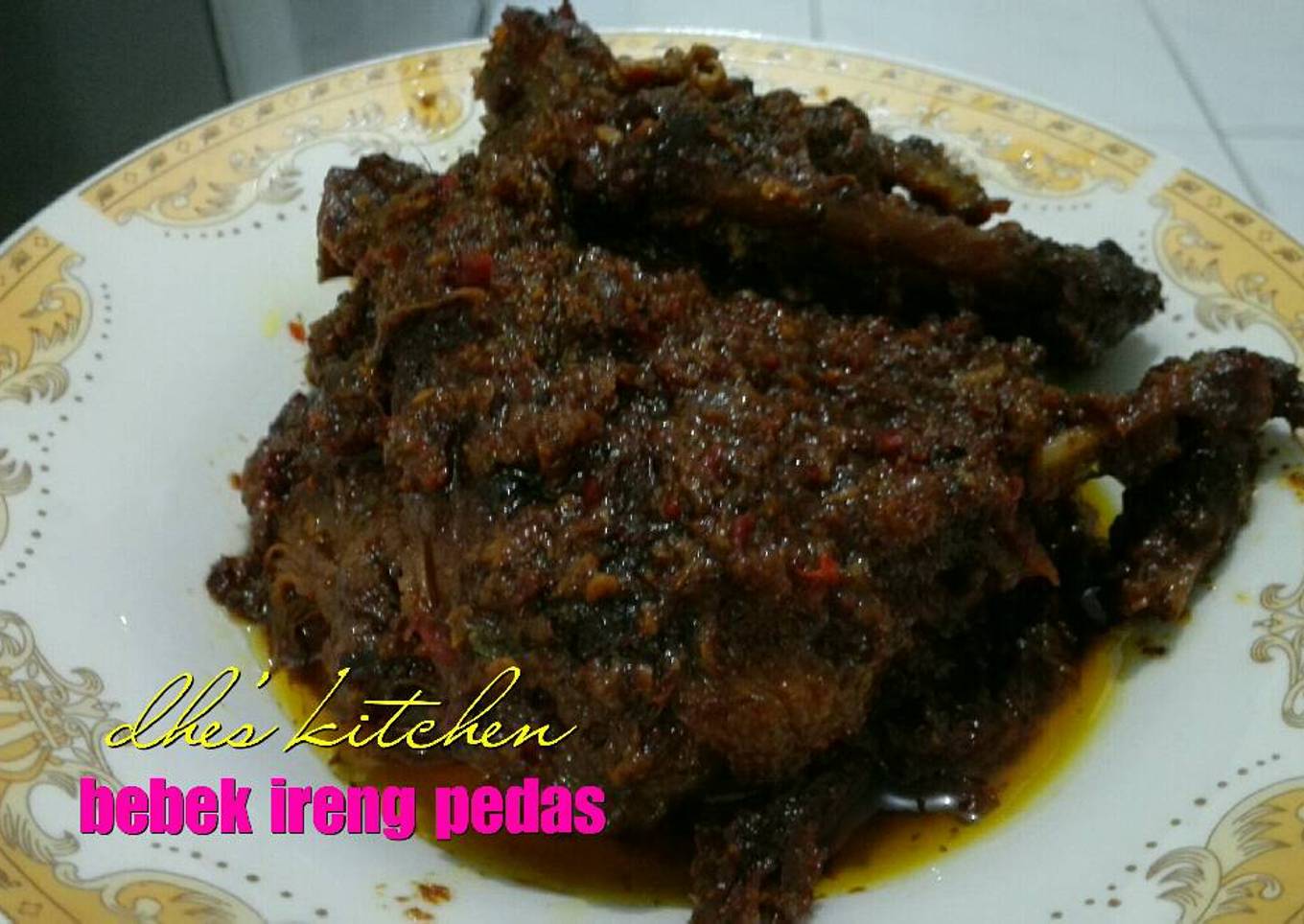Bebek ireng pedas khas madura