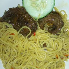 A picture of Supeghetti jellof.