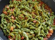Una foto di gnocchi impasto