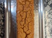 Una foto de budín de pan con edulcorante