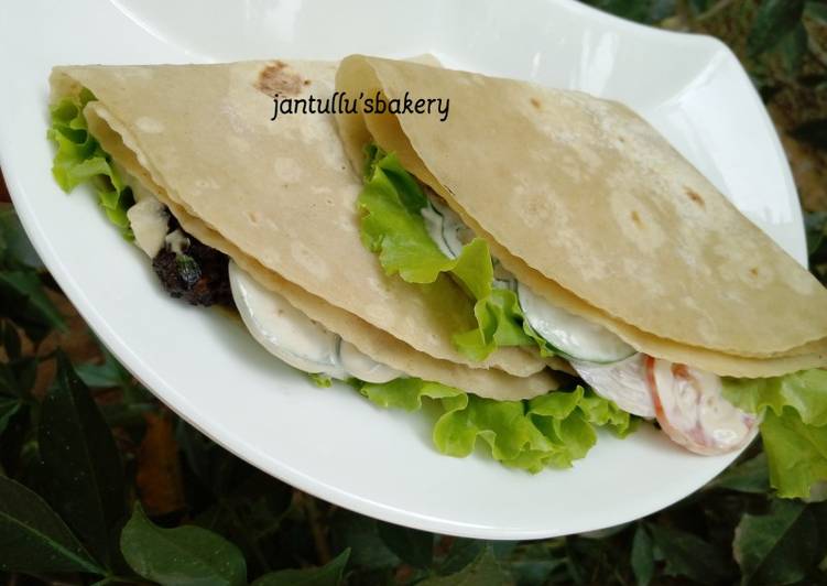 How to Prepare Homemade Pita pocket Sandwich