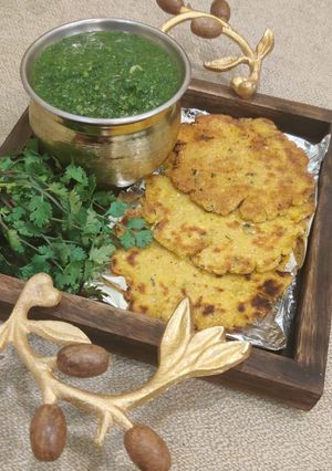 मूली मक्के का पराठा (Mooli makke ka paratha recipe in Hindi) रेसिपी मुख्य फोटो