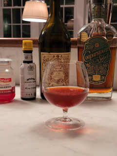 A picture of Manhattan drink.