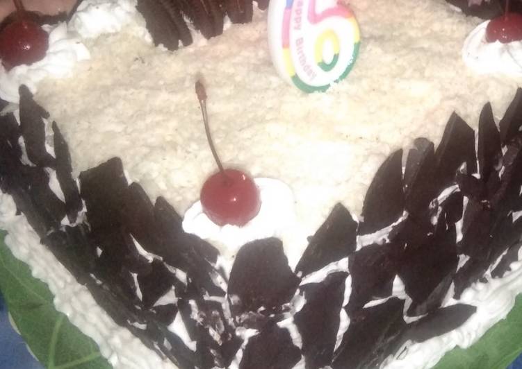Kue ulang tahun (kukus)