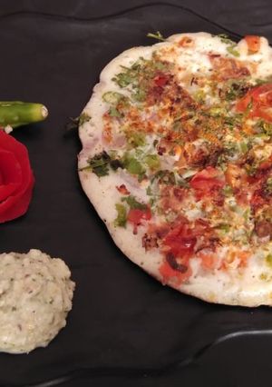 A picture of Veg uttapam.