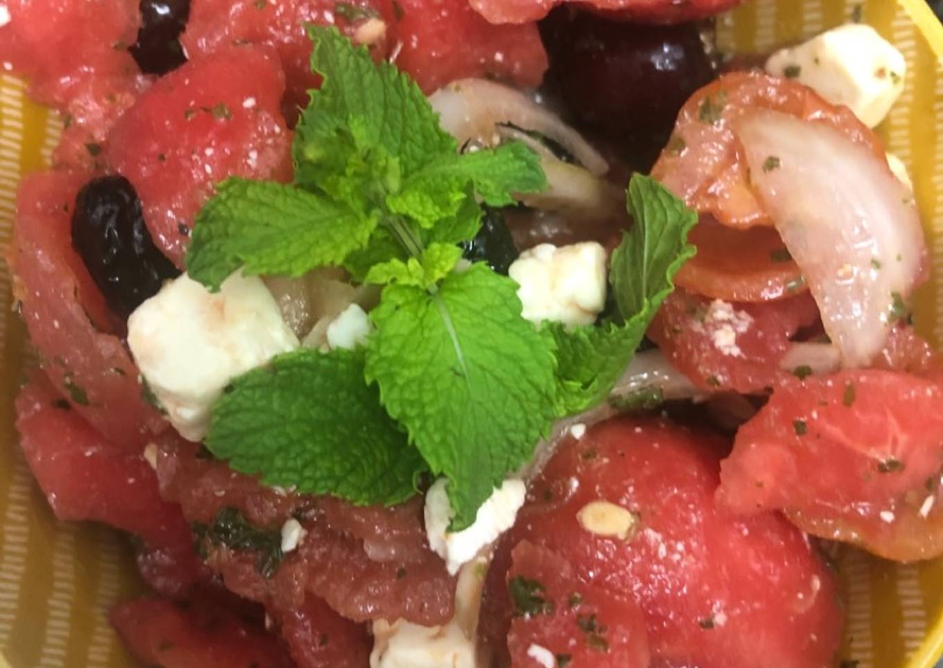 424. Ensalada mediterránea de sandía y queso feta (entrante fruta)