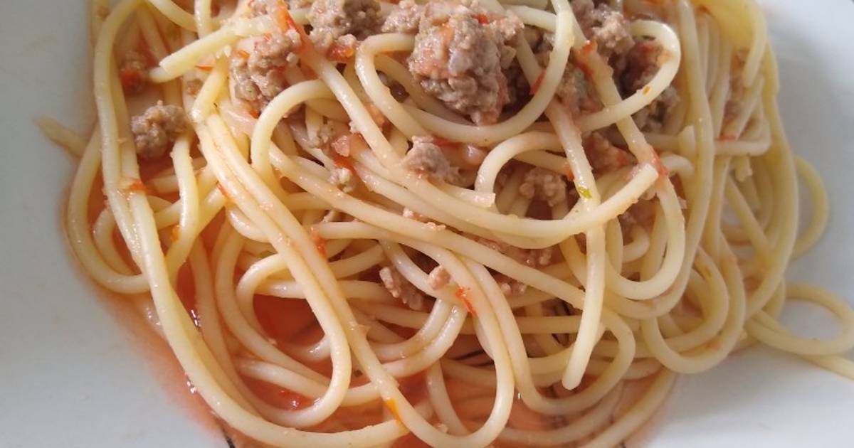 Spaghetti rojo con carne molida!! ? Receta de Mimi Carranza- Cookpad