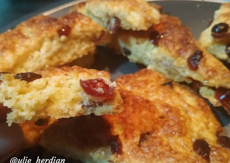 Cranberry scone