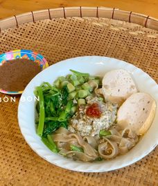 bánh đa cua rau nhút