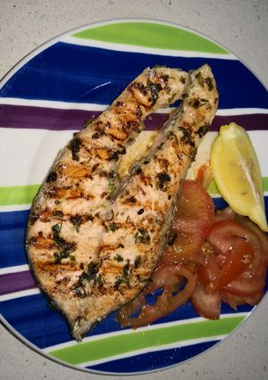 Una foto de Salmón emperejilado a la plancha