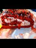 Red velvet swiss roll cake με γέμιση cheesecake ♥️