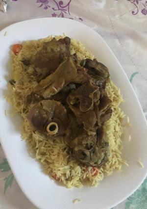 صورة لوصفة رز بالبازيلا مع لحم وخضار