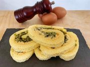 Una foto di frittata al forno con verdura
