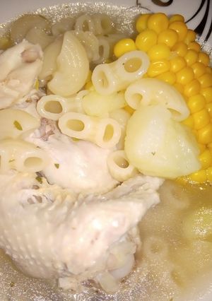 Una foto de Sopa de Pollo Liviana