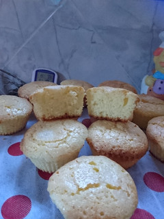 Una foto de Magdalenas esponjosas y muy ricas