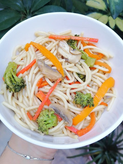 Una foto de Espagueti estilo chino 🍜