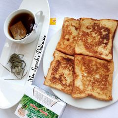 A picture of Fried bread with Egg.