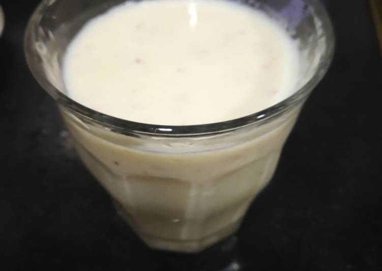 Step by Step Guide to Prepare Ultimate Apple milkshake