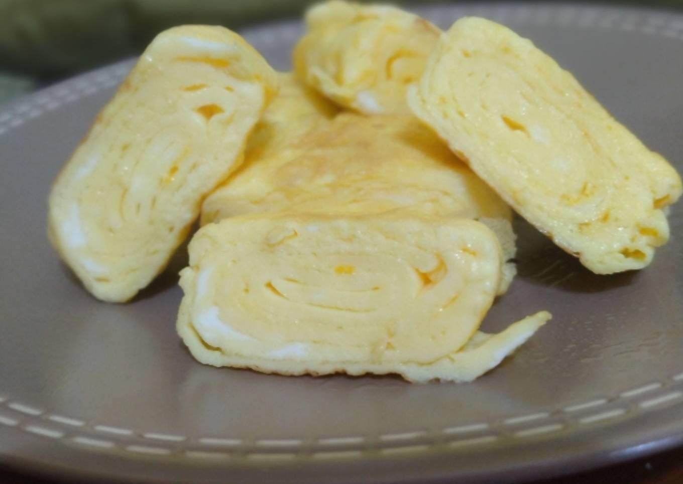 45. Telur Gulung (Tamagoyaki)