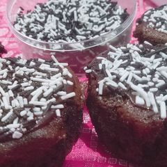 A picture of Chocolicious cup cakes for lunch box.