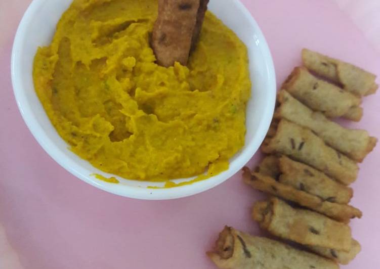 Recipe of Any-night-of-the-week Carrot dip with crunchy cumin rolls