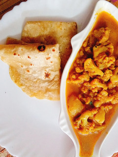 காளிஃபிளவர் சப்ஜி (cauliflower sabji recipe in tamil) செய்முறை முக்கிய புகைப்படம்
