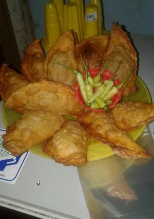 Foto resep Pastel isi bihun (bahan kira2 aja😅)