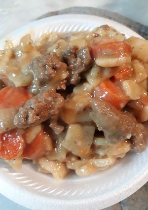 A picture of Ho Fun Noodles with Beef and Vegetables.