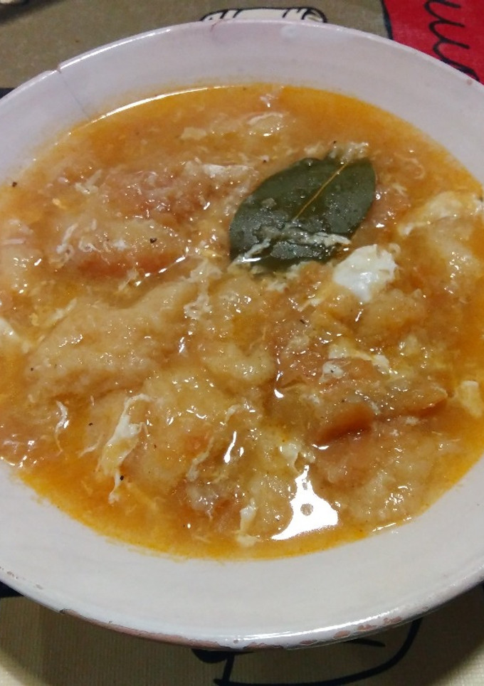 Una foto de Sopa castellana o sopa de ajos
