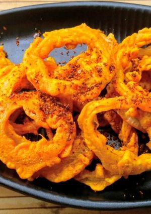 A picture of Onion Ring Pakoda.