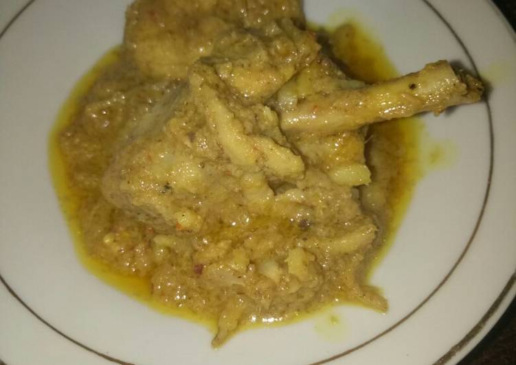 Resep Ayam lengkuas nasu likku khas bugis bone oleh Hasri Resep Ayam lengkuas nasu likku khas bugis bone oleh Hasri