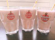 Une photo de smoothie banane