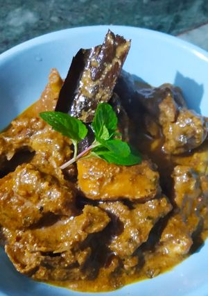 A picture of Dum Chicken.