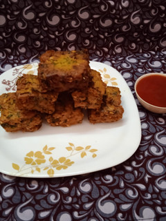 કોથંબિર વડી (Kothambir Vadi Recipe In Gujarati) રેસીપી મુખ્ય ફોટો