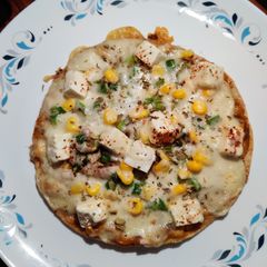 A picture of ROTI TAWA PIZZA...