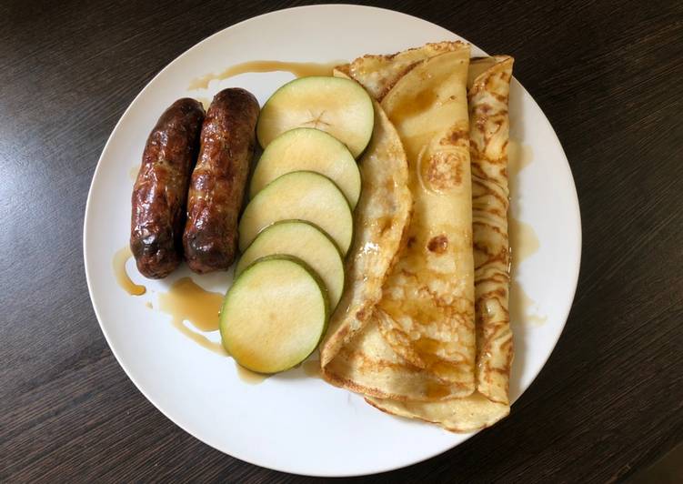 Step-by-Step Guide to Prepare Speedy Brunch pancakes with sausage, pear and maple syrup